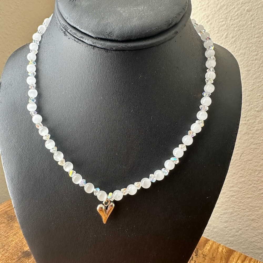 Chic Silver Heart Pendant Necklace